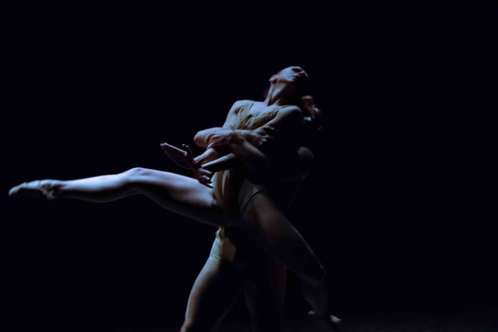 <p>Marie Lorene Fichaux in Nacho Duato’s <em>SIN PALABRAS</em></p>