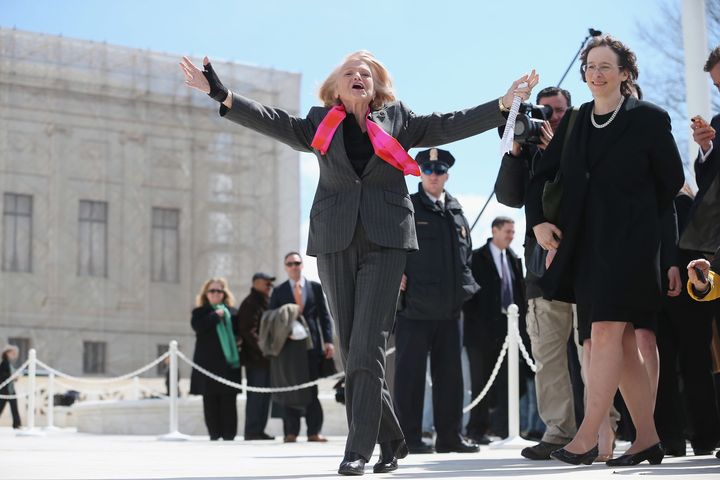 Edith Windsor acknowledged her supporters as she left the Supreme Court in 2013.
