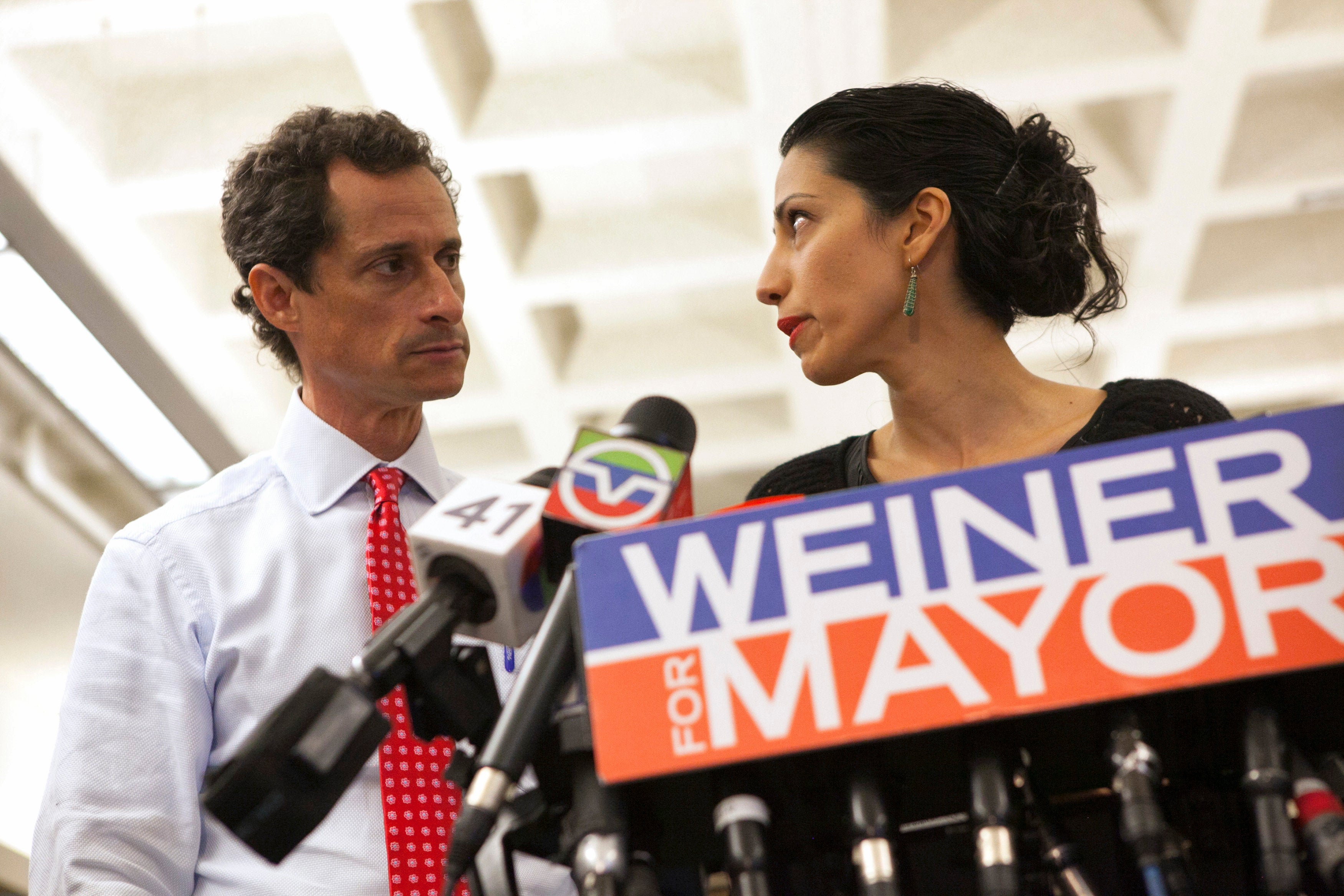 Judge urges Weiner, Abedin to divorce amicably Judge urges Weiner, Abedin to divorce amicably