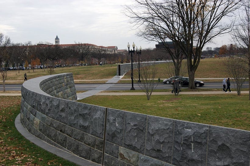 <em>17th Street Dam, Potomac Park Levee. </em>