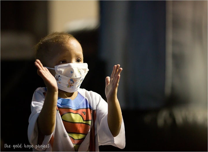 The Gold Hope Project connects professional photographers with children battling cancer and young cancer survivors for free photo sessions.