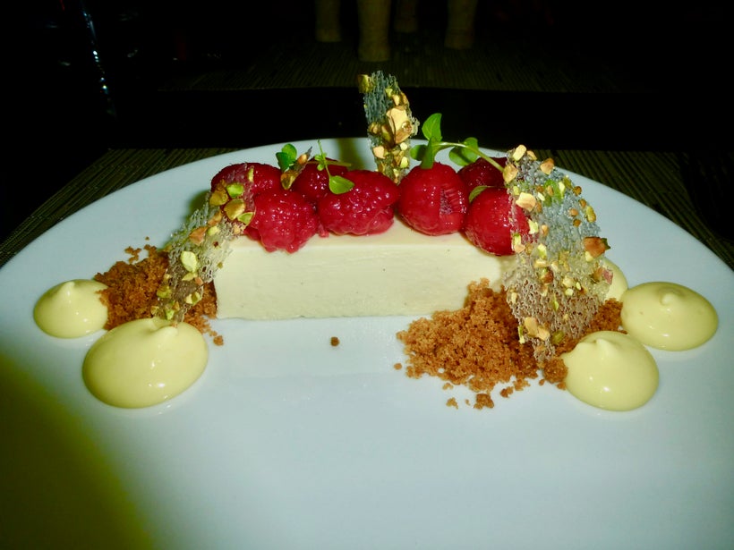 Cheesecake with glazed raspberries