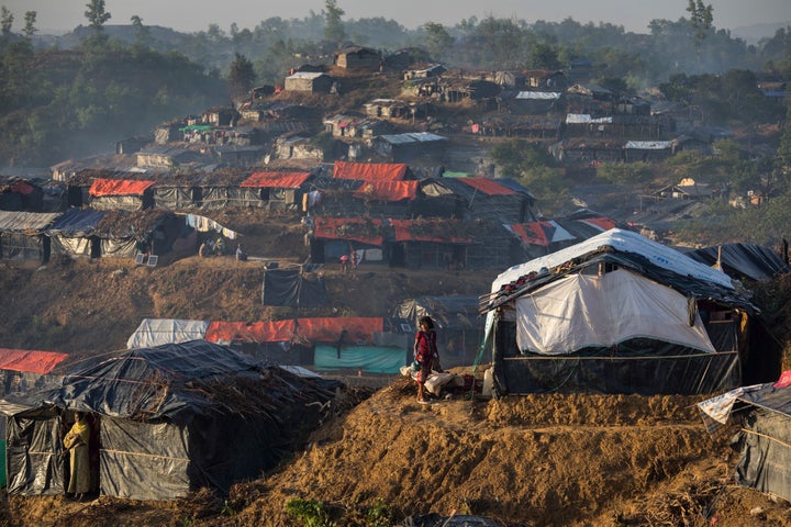 Makeshift shelters cover the hills in the overcrowded Balukhali camp September 17, 2017 in Balukhali, Cox's Bazar, Bangladesh