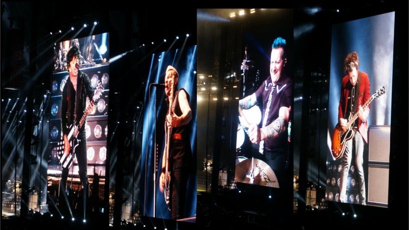 Billie Joe Armstrong (lead vocals, guitar), Mike Dirnt (bass), Tre Cool (drums), Jason White (guitar), Pasadena Rosebowl 2017