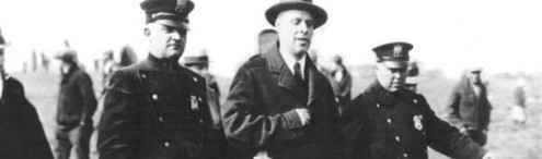 Upton Sinclair being arrested by LA police after speaking to striking dockworkers in 1923.