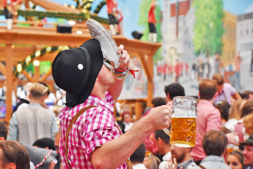 The Kegs Have Been Tapped at Oktoberfest [Photos] | HuffPost