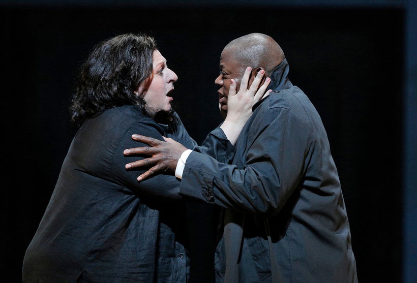 Elektra (Christine Goerke) and Oreste (Alfred Walker) in a scene from <em><strong>Elektra</strong></em>