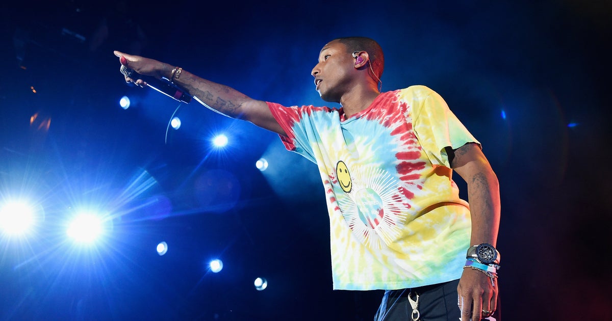 A Defiant Pharrell Takes Two Knees At Charlottesville Unity Concert