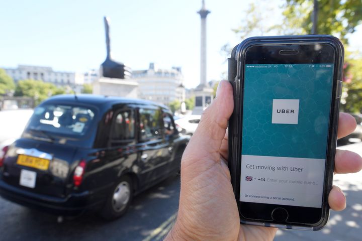 <strong>More than half a million Londoners have signed a petition in support of Uber</strong>