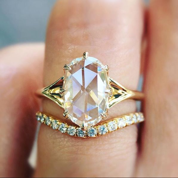 21 Vintage Inspired Engagement Rings That Will Never Go Out Of Style   59c9929b1a00002850f087d3 