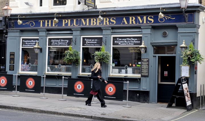 Lady Lucan ran to the Plumbers Arms after the attack 
