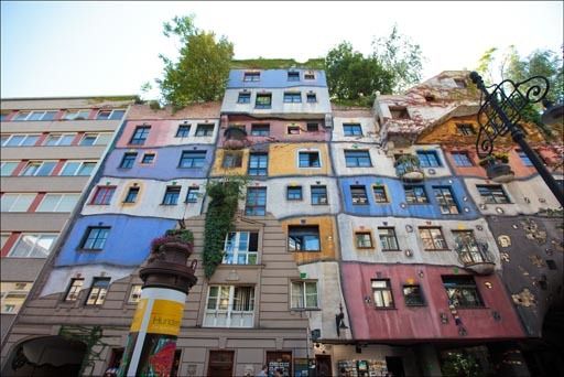 <p>Hundertwasser Haus</p>