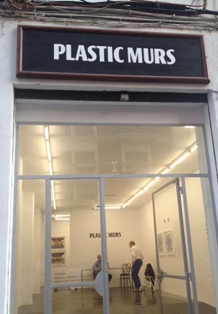<p>Vicente Torres’ gallery Plastic Murs</p>