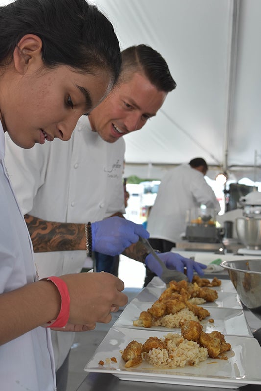 Chef Curtis Duffy of Chicago’s Grace restaurant used some culinary capital with aspiring chef Nayha Hussain in a recent cooki