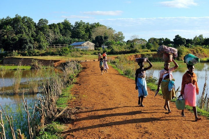 The Malagasy people working, Madagascar. The EIB-financed Ambatovy mine had a disastrous impact on the lives of the surrounding communities. Complaints were submitted to the CM in 2012 and the case got blocked by the bank management. The EU Ombudsman picked it up in 2017 as a potential case of maladministration. 