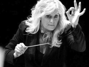 <p>Founder and Conductor Amy Andersson</p>