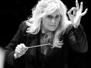 Founder and Conductor Amy Andersson