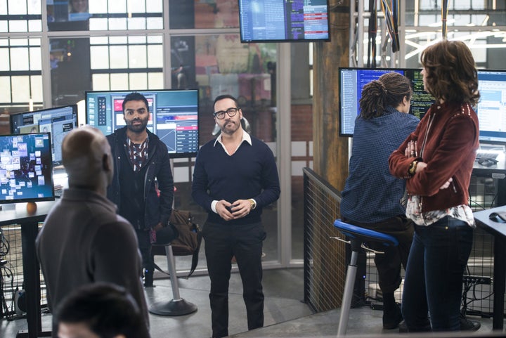 <p>Jeremy Piven as Jeffrey Tanner.</p>