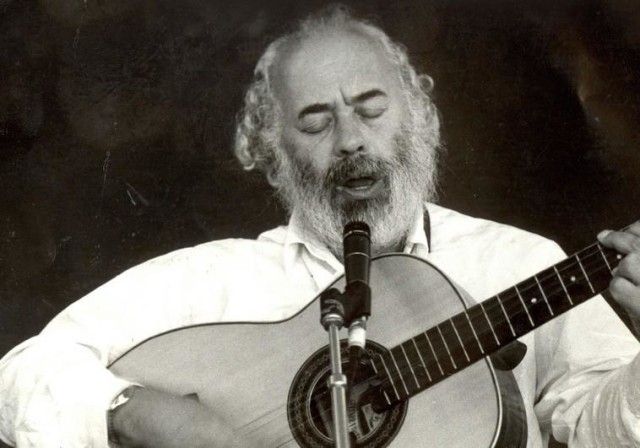 Rabbi Shlomo Carlebach, singer/composer www.happyminyan.org