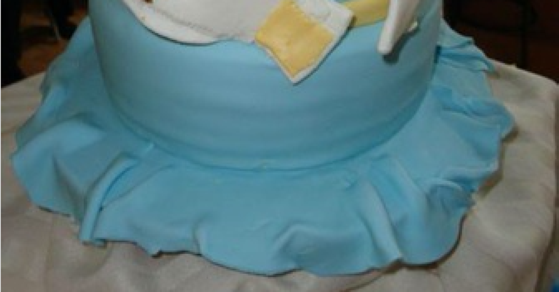 Baby Shower Cakes Parents Horrified By Creation That Looks Like A Baby Shower Cakes Parents Horrified By Creation That Looks Like A