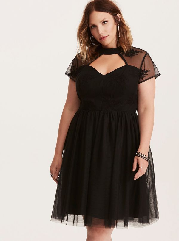 Here Are 17 Trendy Dresses You Can Wear To A Fall Wedding | HuffPost