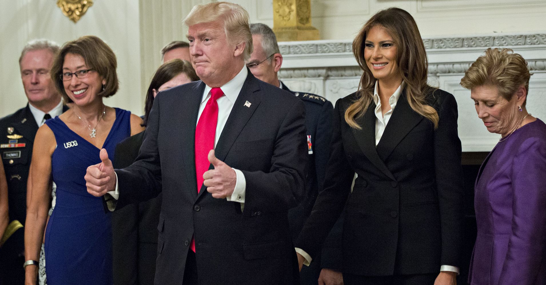 In Bizarre Photo Op Trump Tells Press This Is The Calm Before The Storm Huffpost 3491