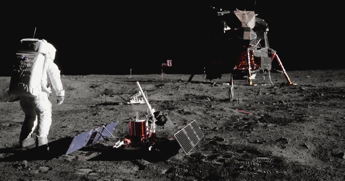 NASA Will Land Humans On the Moon Again
