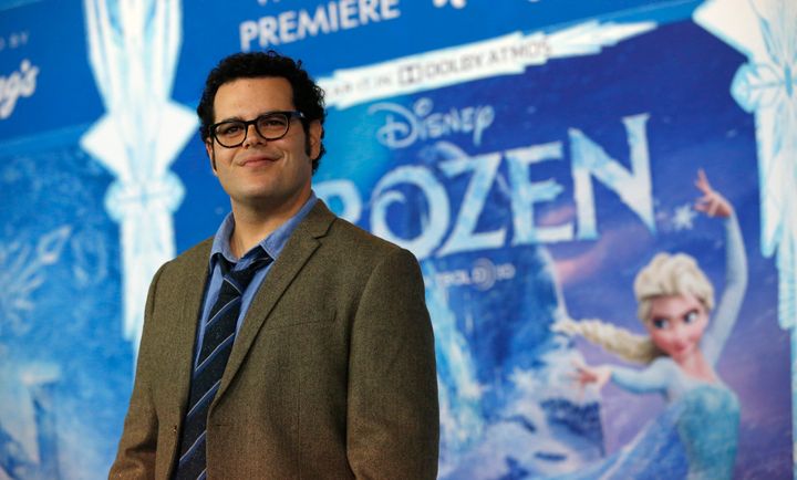 Josh Gad poses at the premiere of "Frozen."