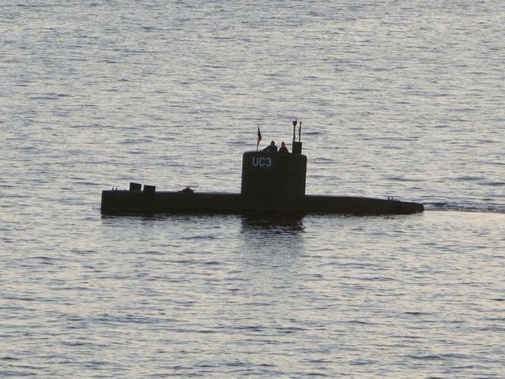 The home-made submarine "UC3 Nautilus", built by Danish inventor Peter Madsen, as it sails off Copenhagen on August 20, 2017