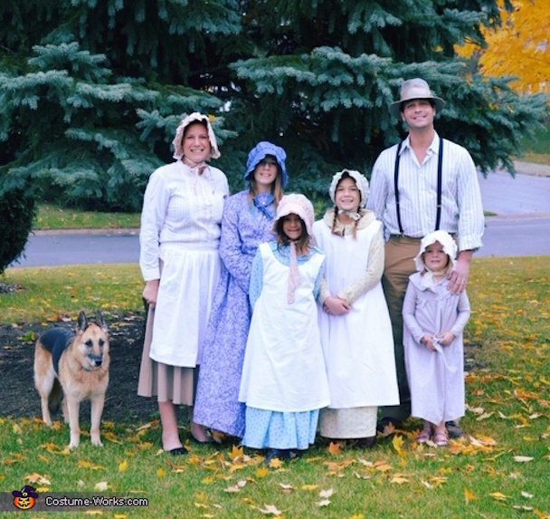 65 Halloween Costumes For Families Who Love Dressing Up Together | HuffPost