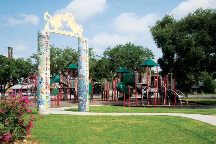 Matthys Elementary School Park in Houston, newly renovated and opened to the community through the SPARK Parks program. 