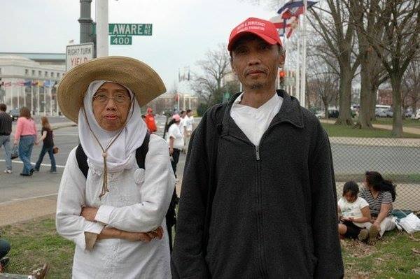 Sujitno Sajuti (r) with his wife, Dahlia