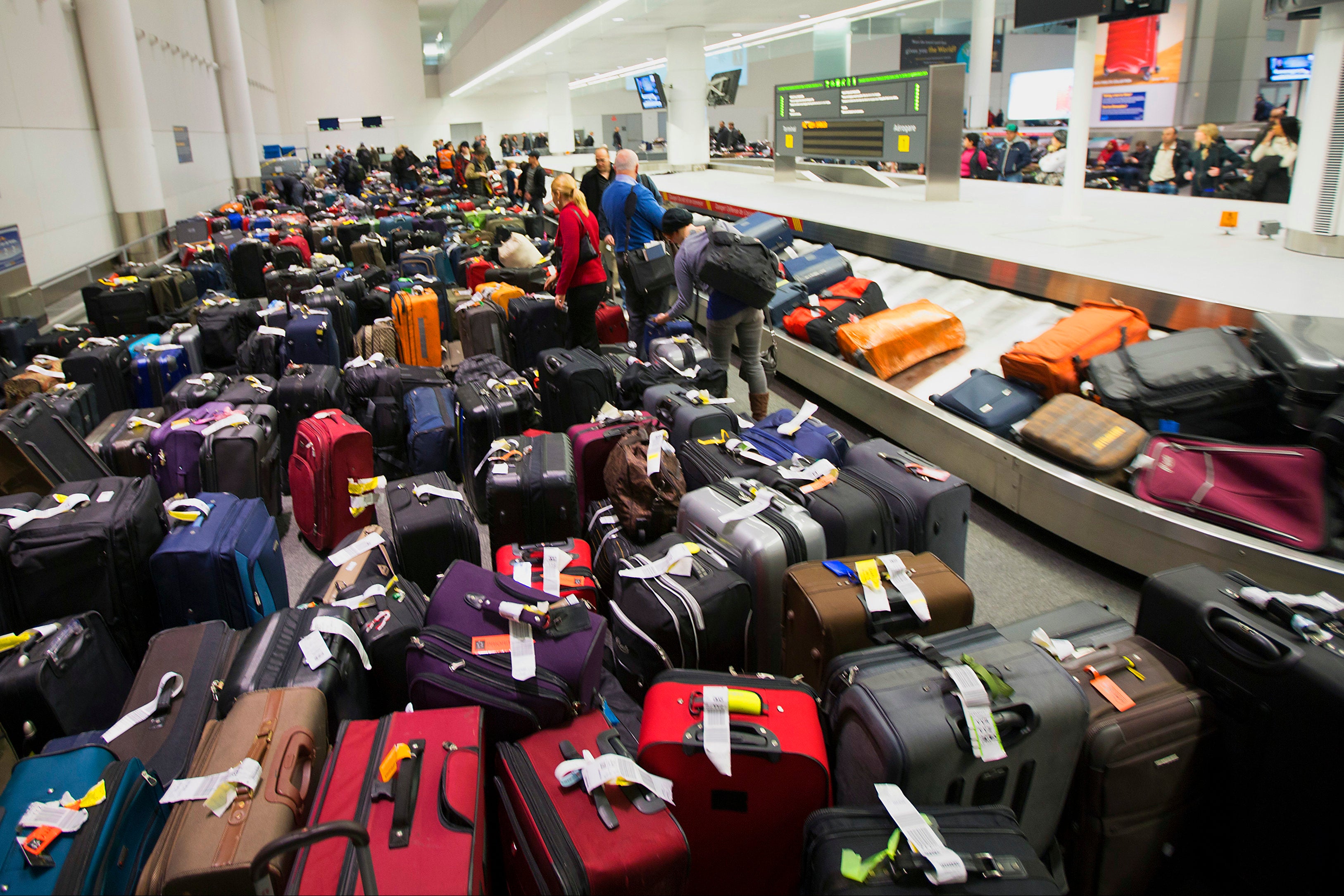 american airlines central baggage