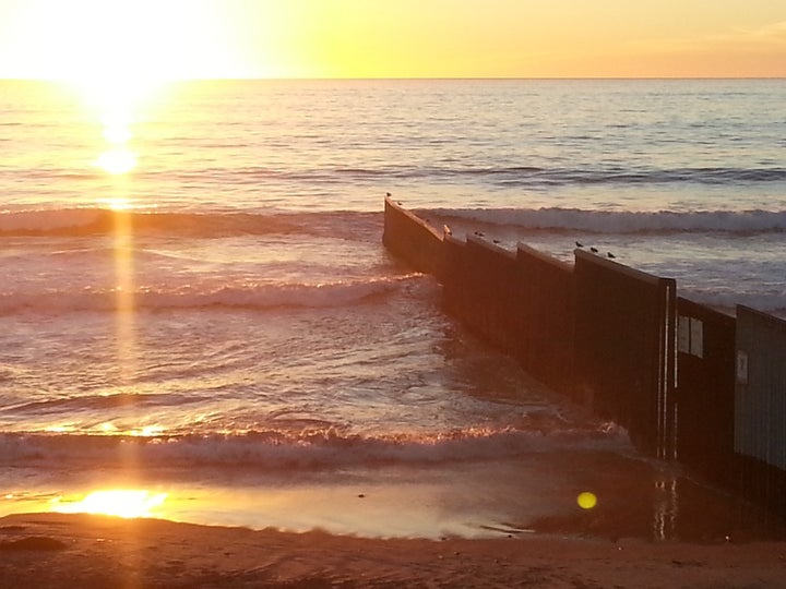  Pacific end of border barrier, Tijuana �