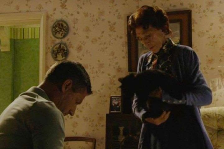 The emotional scene between Robbie and Dot moved many viewers