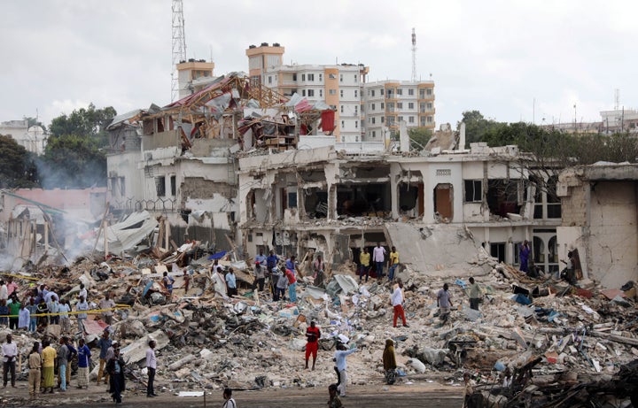 Twin bombings in the Somali capital of Mogadishu has resulted in at least 263 deaths