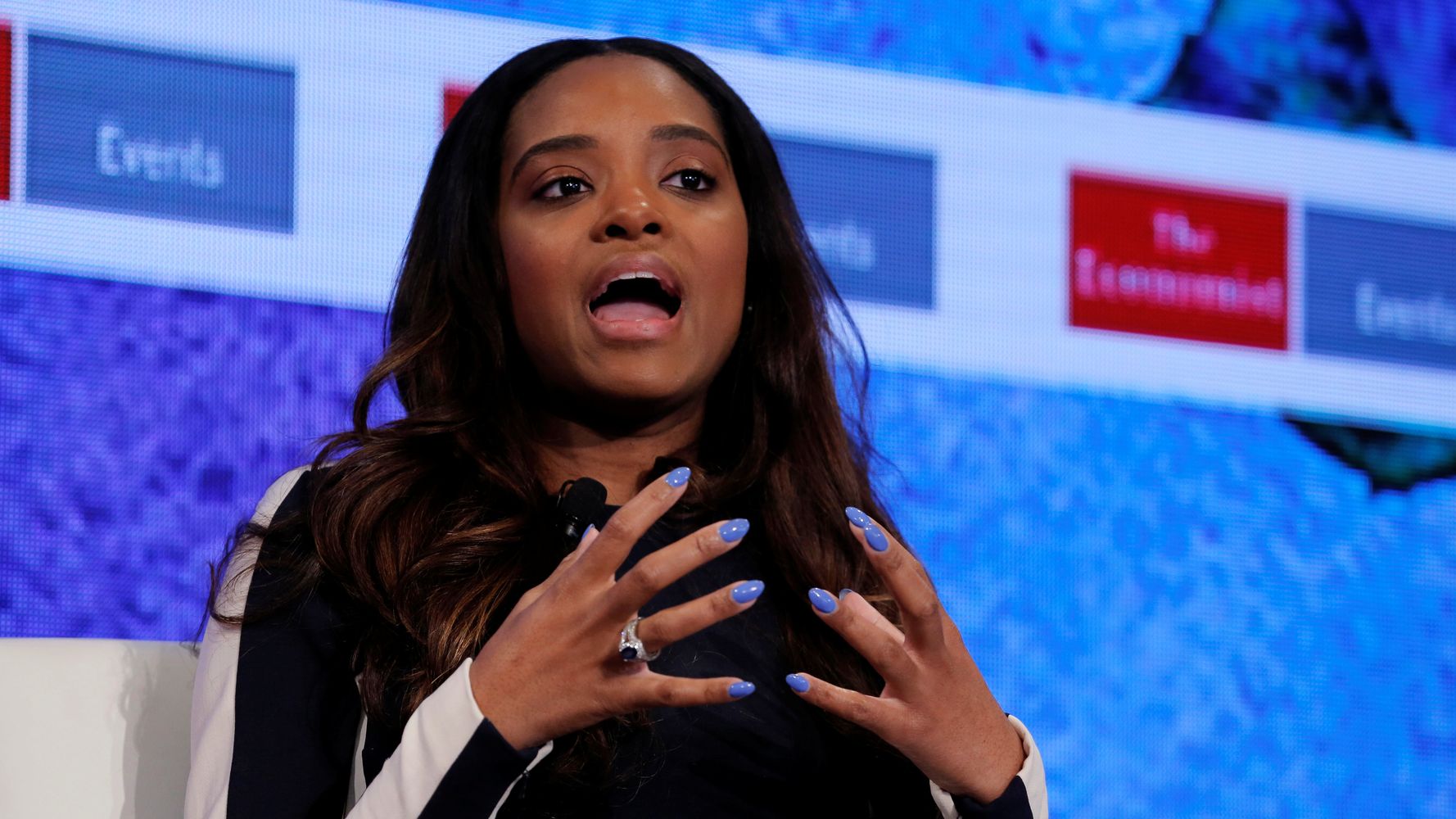 Tamika Mallory Says She Was Kicked Off An American Airlines Flight ...