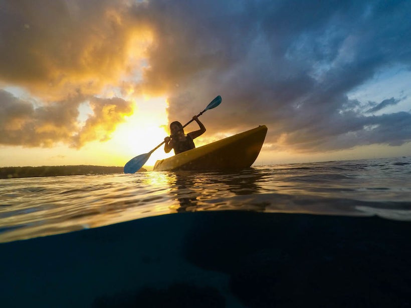 Kayaking off the shores of <a rel="nofollow" href="http://www.lelagoto.ws/" target="_blank">Le Lagoto Resort</a> on the Samoa