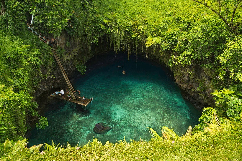 To-Sua Ocean Trench