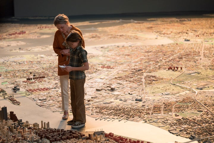 Julianne Moore and Oakes Fegley star in "Wonderstruck."