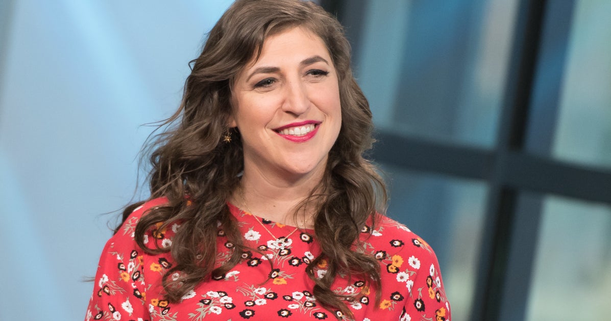 Mayim Bialik Is ‘Very Sorry’ For Her Controversial Weinstein OpEd(01)
