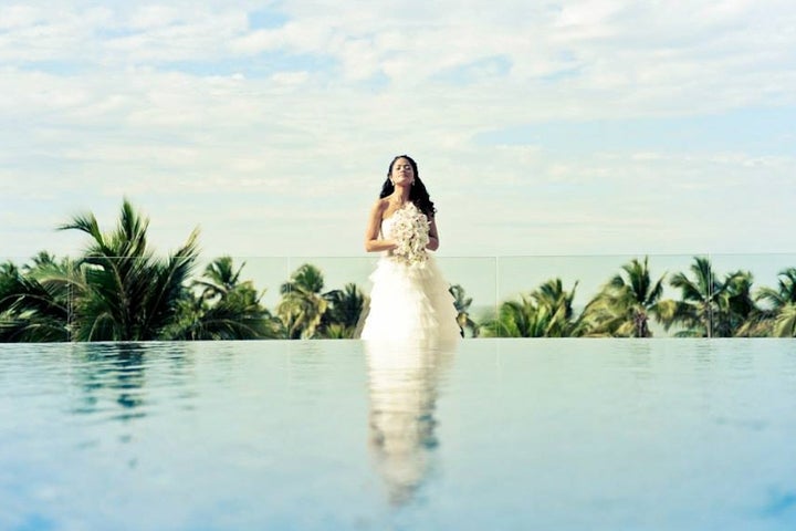 <p>Tropical Pictures</p>