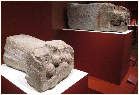 Feline sculpture fragments from the Sun Pyramid – Andesite and pigments. Paw (100-150) and Face (300-400)