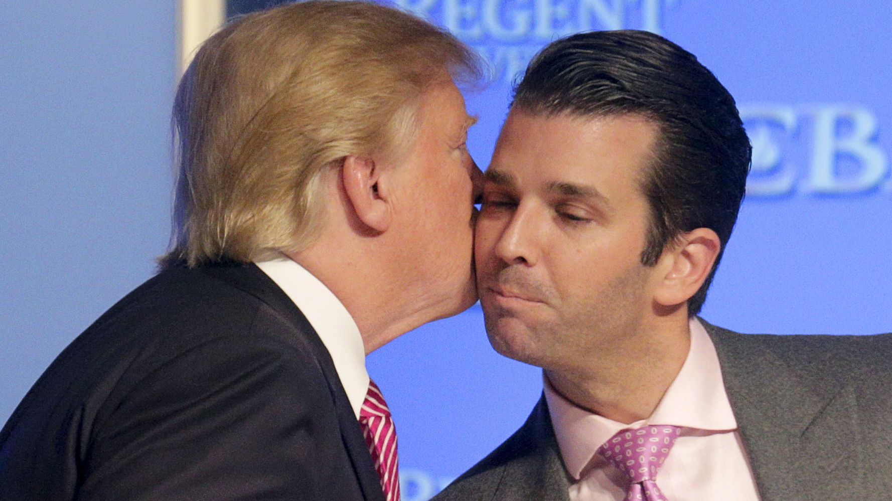 Donald Trump Jr Just Shared The Weirdest Picture Of His Dad Huffpost Null 