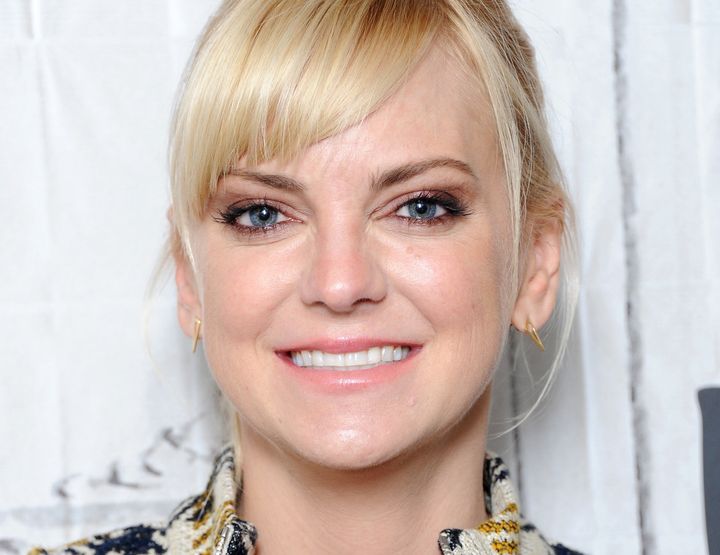 Anna Faris Shares Story About Male Director Sexually Harassing Her On