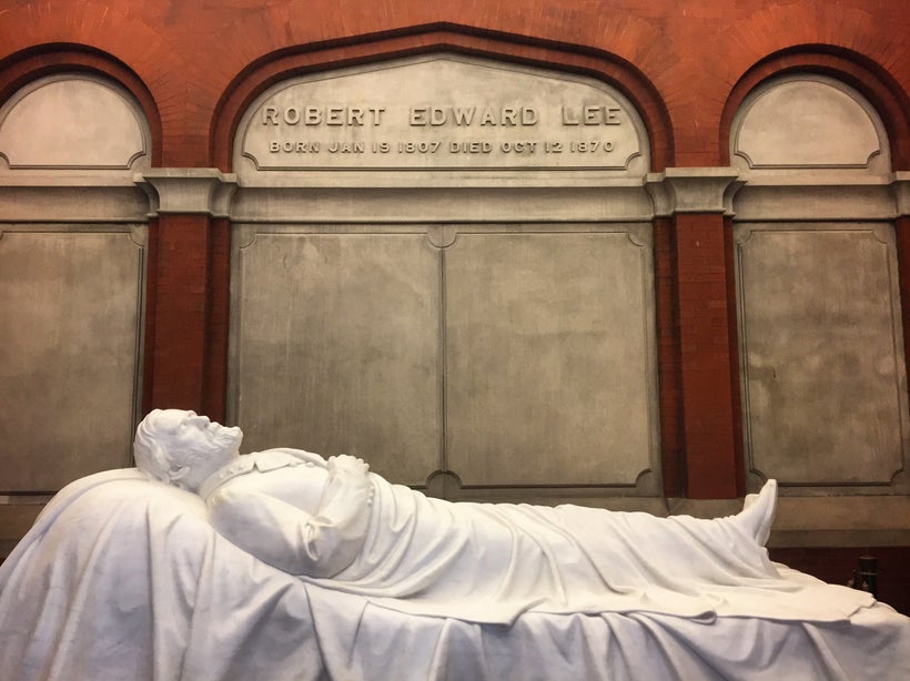 Lee’s tomb. There is considerable evidence that Lee would have disapproved of statues honoring him or the Confederacy and fe