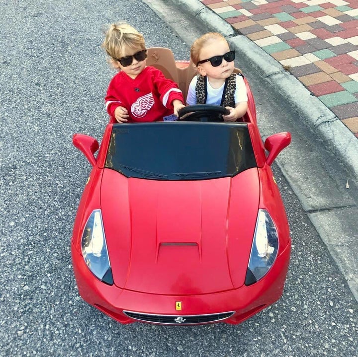 Twins' 'Ferris Bueller's Day Off' Costumes Come Complete With A Mini ...