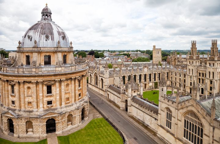 Fewer than 5% of Oxford students came from areas where few people went to university, the Sutton Trust found