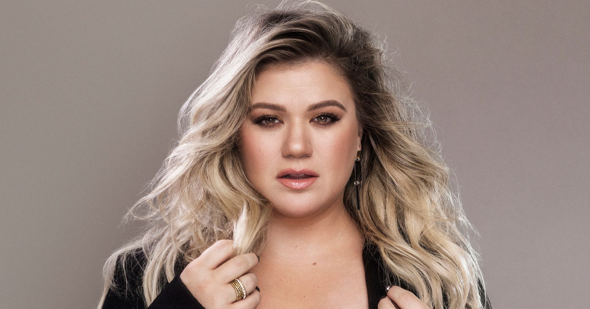 Kelly Clarkson Brings A Whole Lot Of Sass On New Album | HuffPost