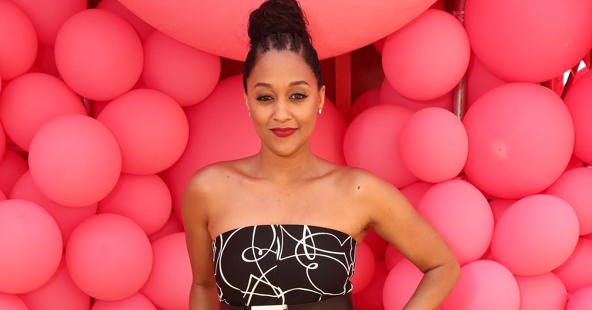 There S A Sweet Message Behind Tia Mowry S Post About Her Son S Haircut Huffpost